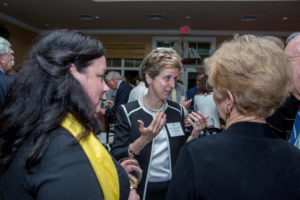 Ann Fulcher, M.D., professor and chair of the Department of Radiology at VCU Health, meets with Williamsburg residents and Discovery Society members following her time on October’s Discovery Series panel, which explored the role of advanced imaging in improving detection and treatment of cancer, cardiac and pulmonary diseases.