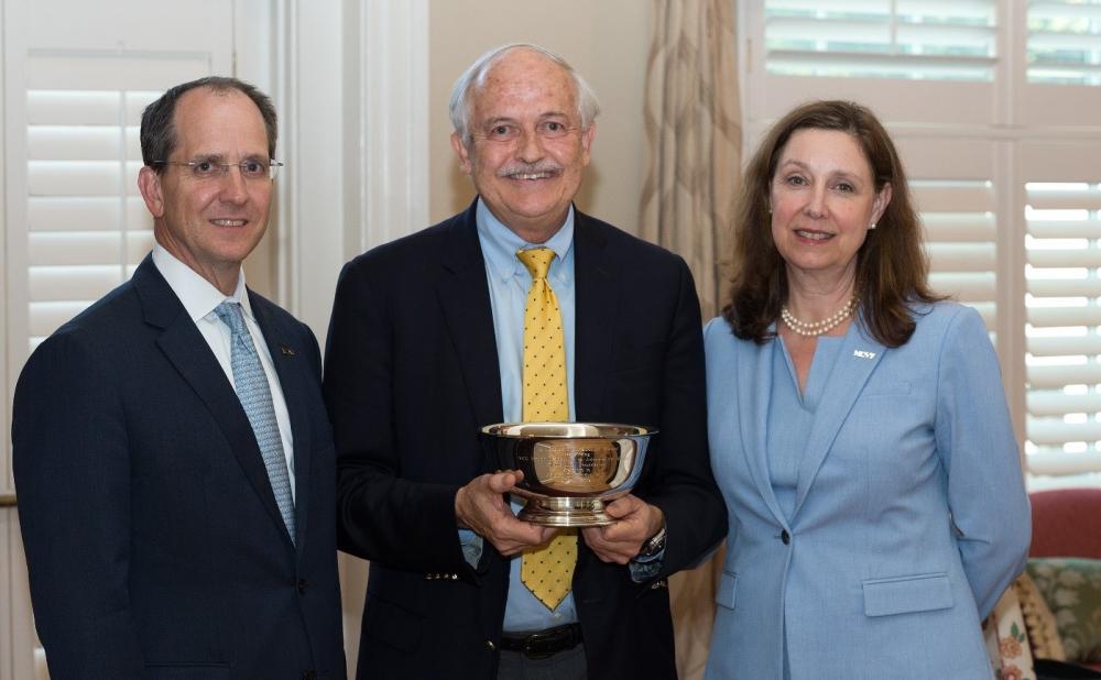 Gordon Ginder, M.D., receives award from MCV Foundation.