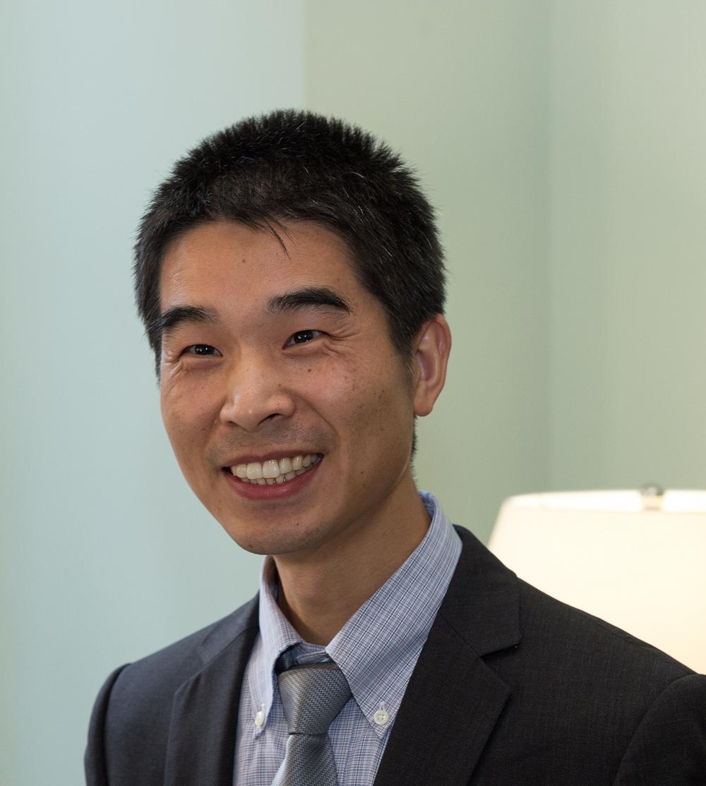 Qingguo Xu, D.Phil, assistant professor of pharmceutics, VCU School of Pharmacy